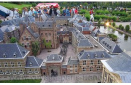 Transfer from Paris to France Miniature Park